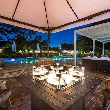 Coastal Paradise 7 Min To Beach With Game Room Mini Golf And Heated Pool Hollywood Exterior photo