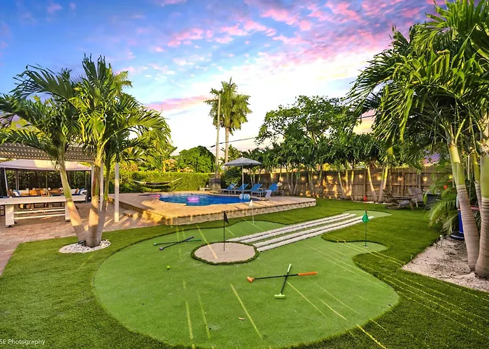 Coastal Paradise 7 Min To Beach With Game Room Mini Golf And Heated Pool